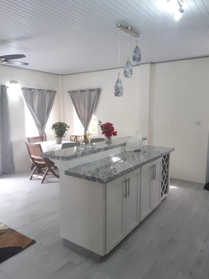 Tranquility Suites- Feels Like Home Choiseul ภายนอก รูปภาพ