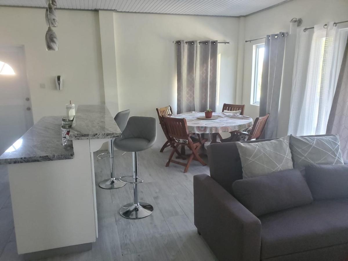 Tranquility Suites- Feels Like Home Choiseul ภายนอก รูปภาพ