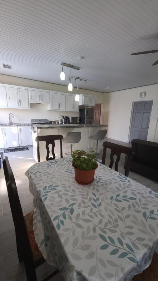 Tranquility Suites- Feels Like Home Choiseul ภายนอก รูปภาพ